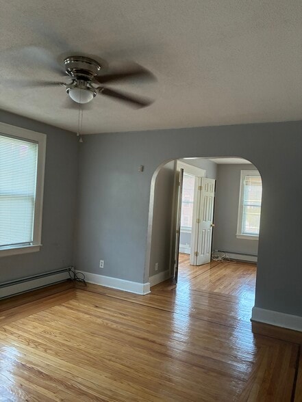 Building Photo - 257 Sheffield Ave