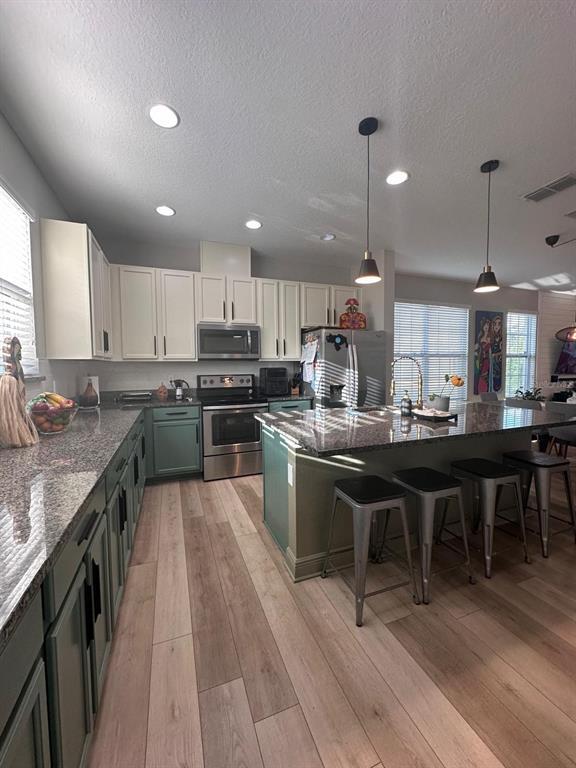 Building Photo - 15501 Honeybell Dr