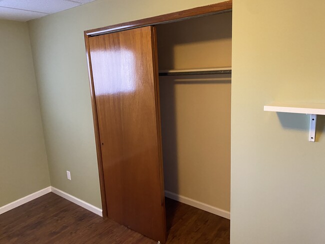 Bedroom - Large 2 Door Closet - 1130 Dickinson St