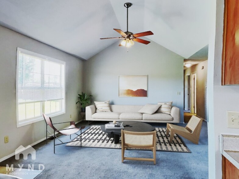 Primary Photo - 4876 W Skyler Dr