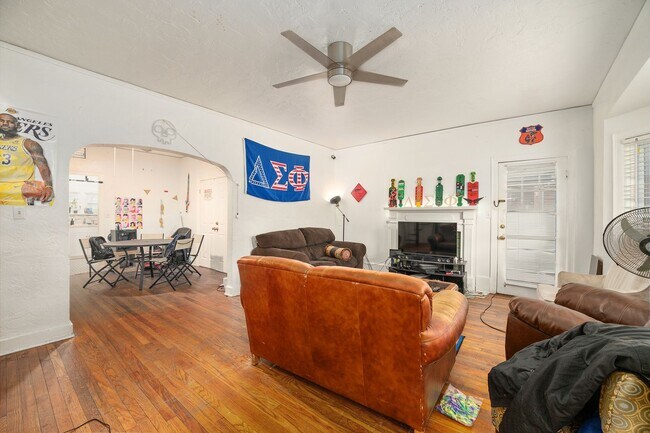 Building Photo - 1254 SW 9th Rd