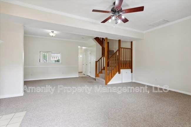 Building Photo - 400 Monument Ct