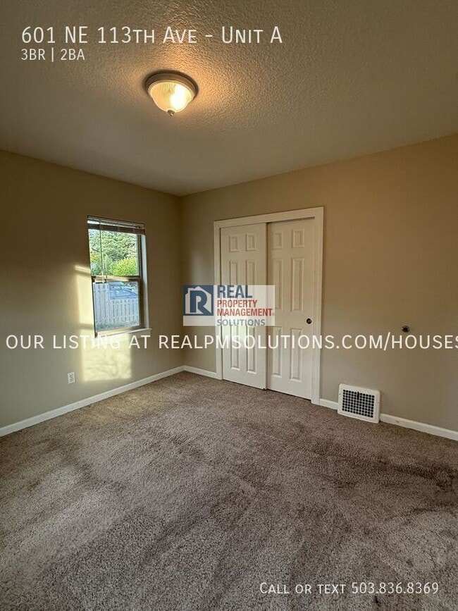 Building Photo - 601 NE 113th Ave