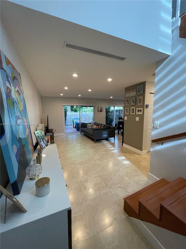 Building Photo - 7483 SW 109th Ave