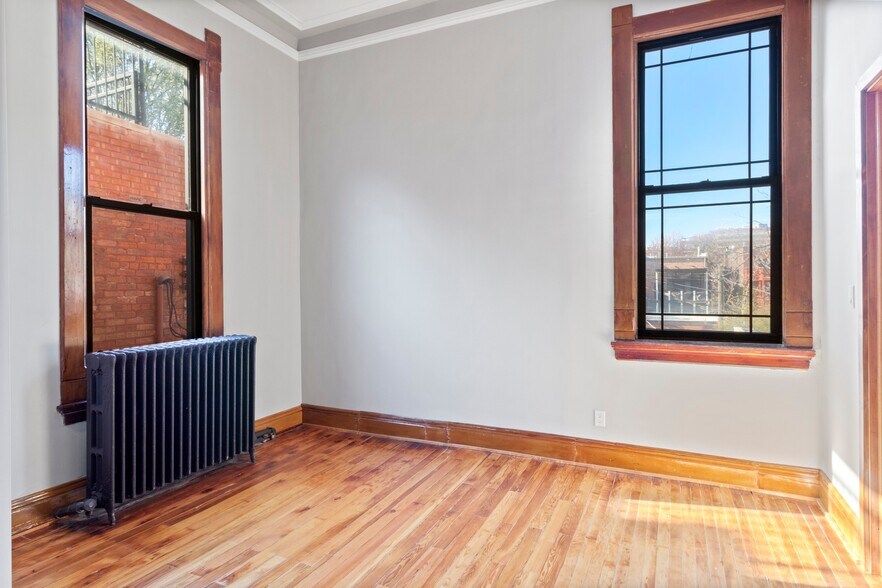 Building Photo - 1512 W Jackson Blvd