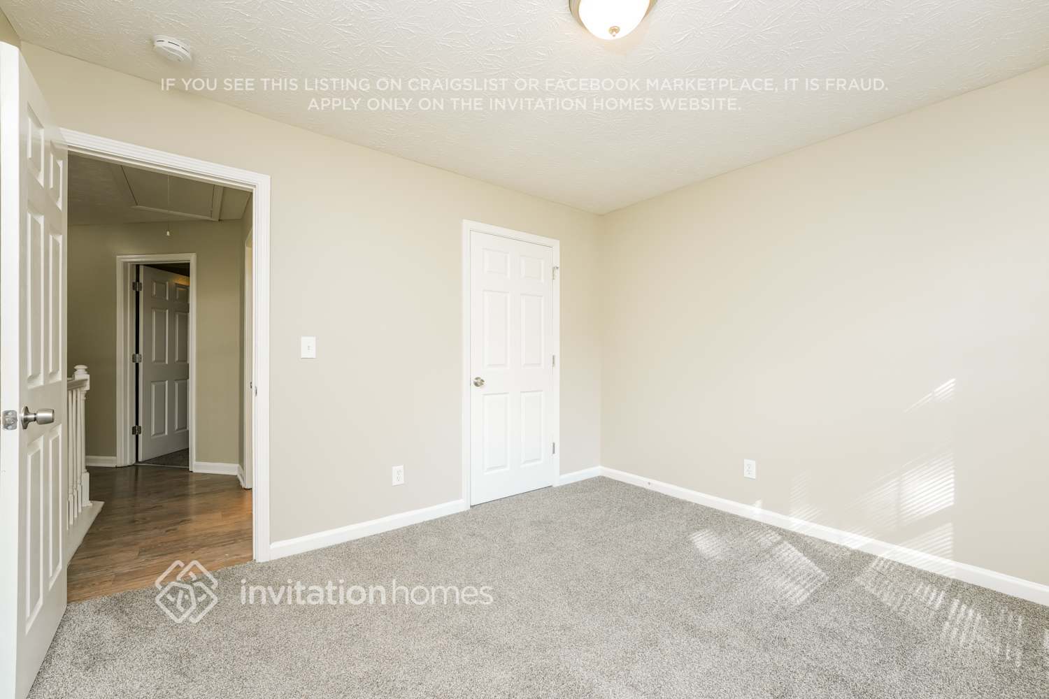 Building Photo - 526 Watson Bay