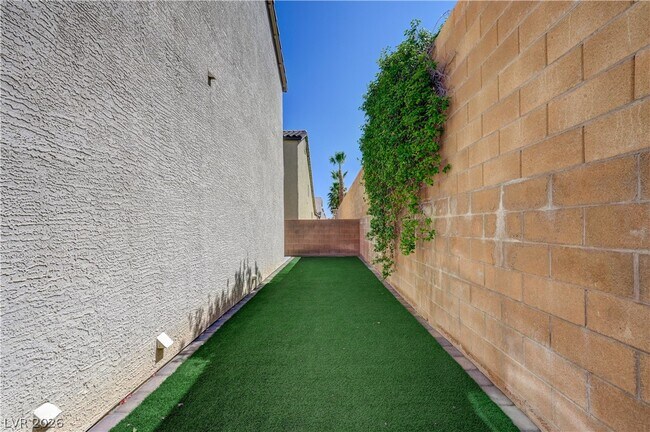 Building Photo - 9929 Markhorn Ct