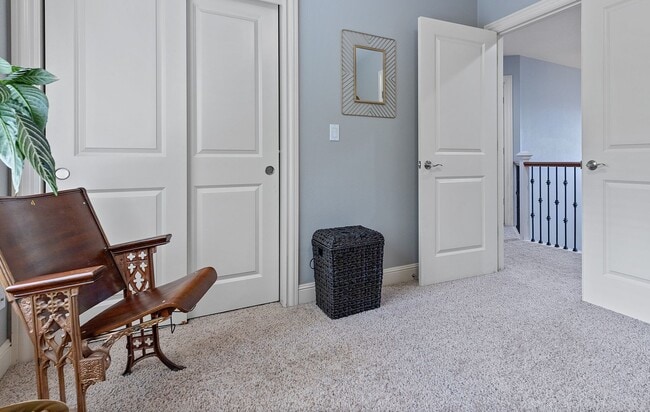 Building Photo - Desirable Oregon City / Luxury Home, High End Amenities, Central Air, Central Vac, Tank-less Hot ...