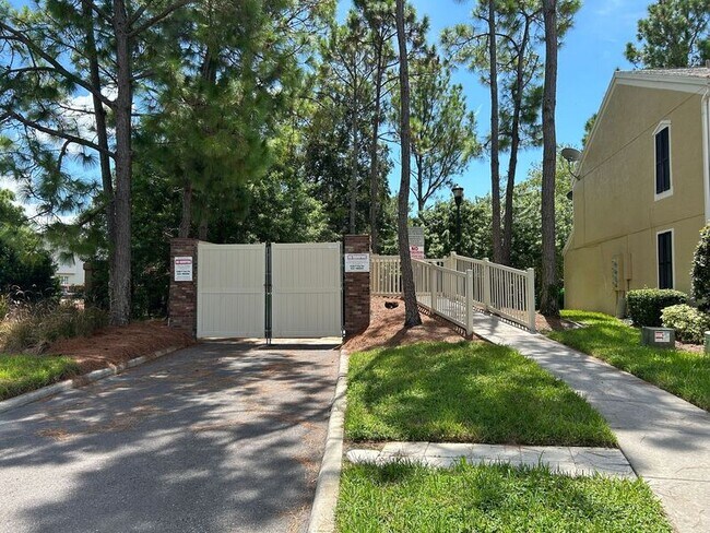 Building Photo - 12477 Berkeley Square Dr