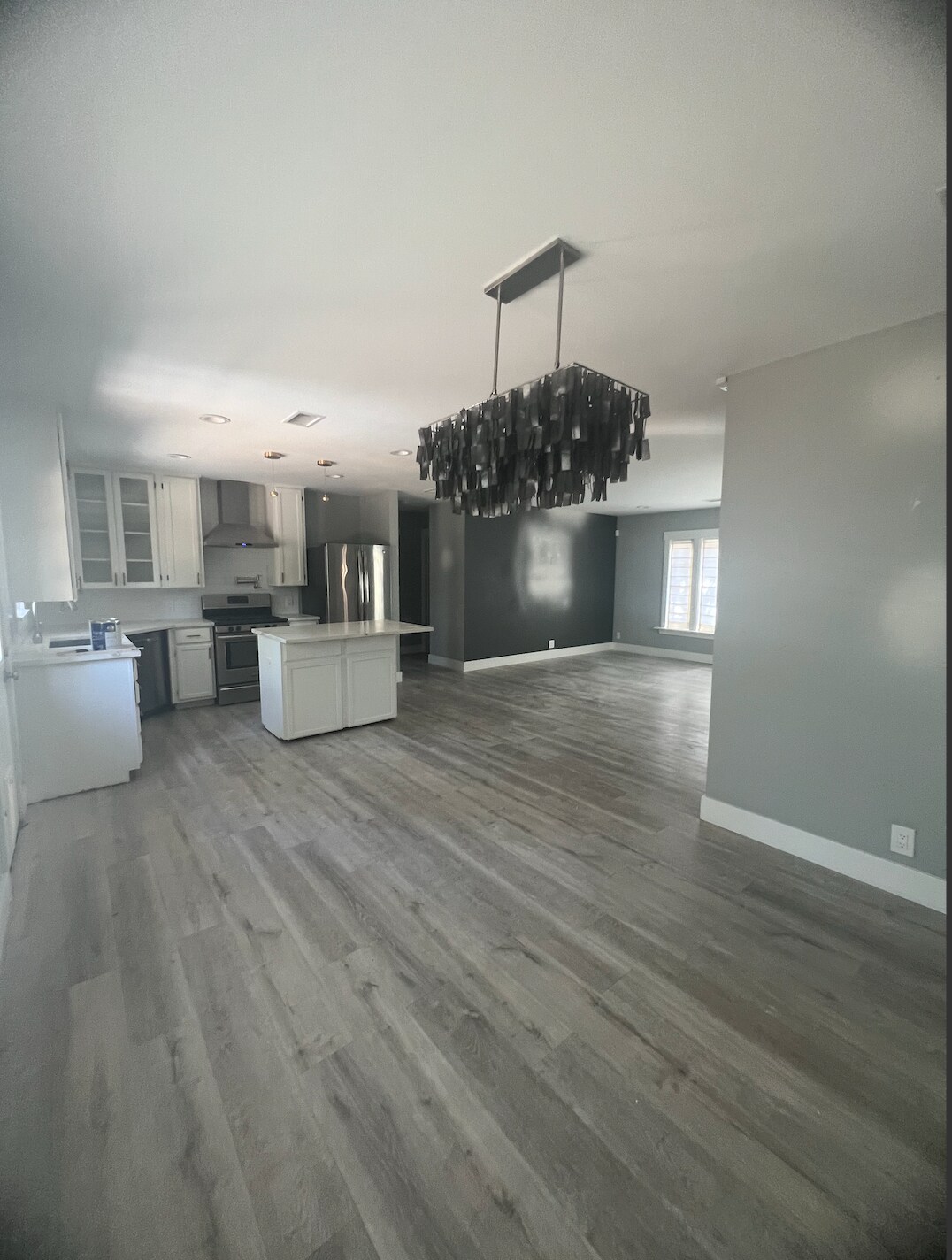 Building Photo - 2802 W 45th St