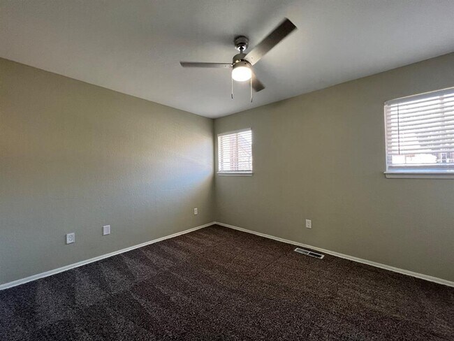 Building Photo - 1902 Three Stars Rd