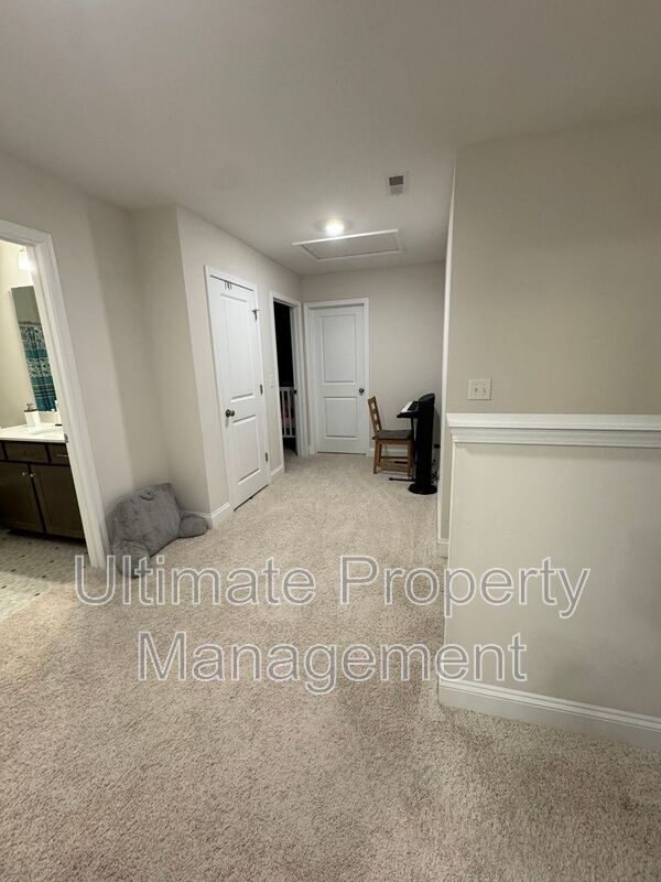 Building Photo - 1449 Lewis Landing Ave