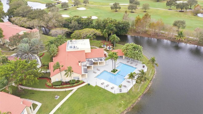 Building Photo - 437 Vista Isles Dr