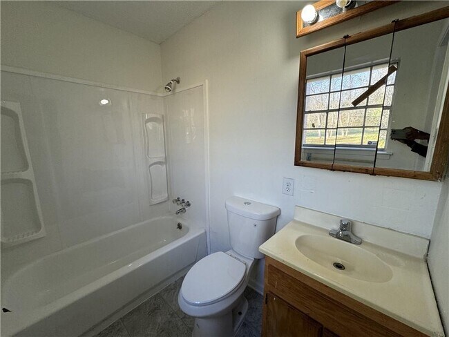 Building Photo - 7445 Bowers Ln