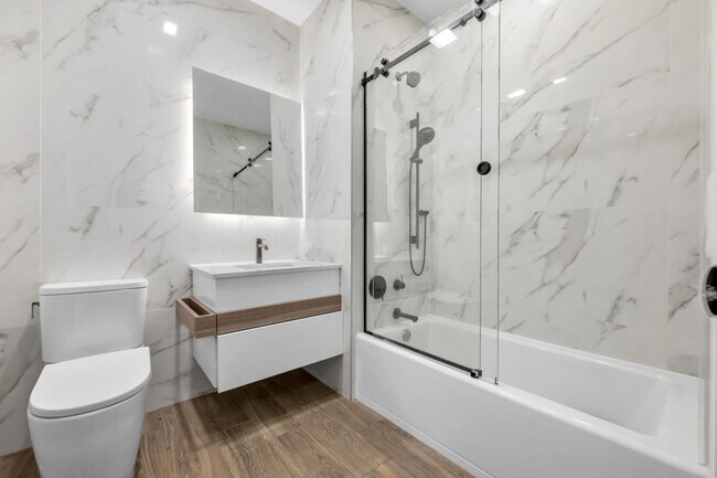 Building Photo - 7101 River Rd