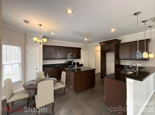 Building Photo - 14504 John Beck Dr