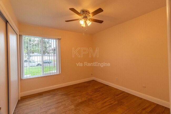 Building Photo - 2414 Shropshire Dr