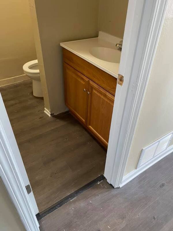 Building Photo - 1500 Millview Dr