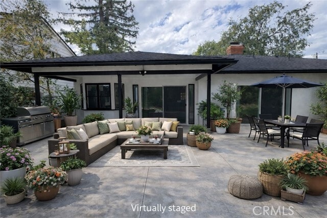 Building Photo - 2212 Linda Flora Dr