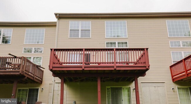 Building Photo - 125 Ashley Dr