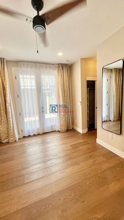 Building Photo - 127 1/2 S Pennsylvania St-