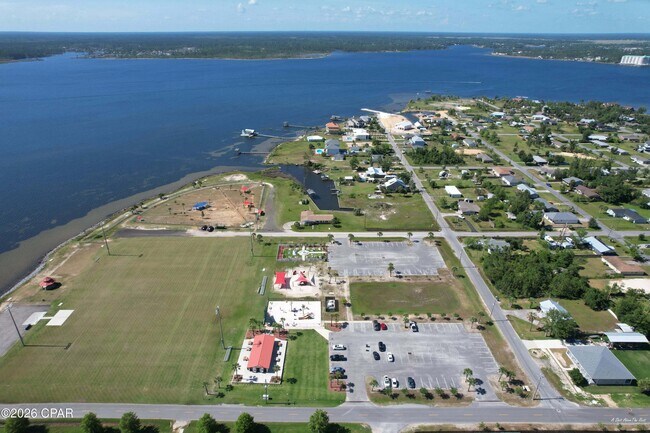 Building Photo - 404 Missouri Ave