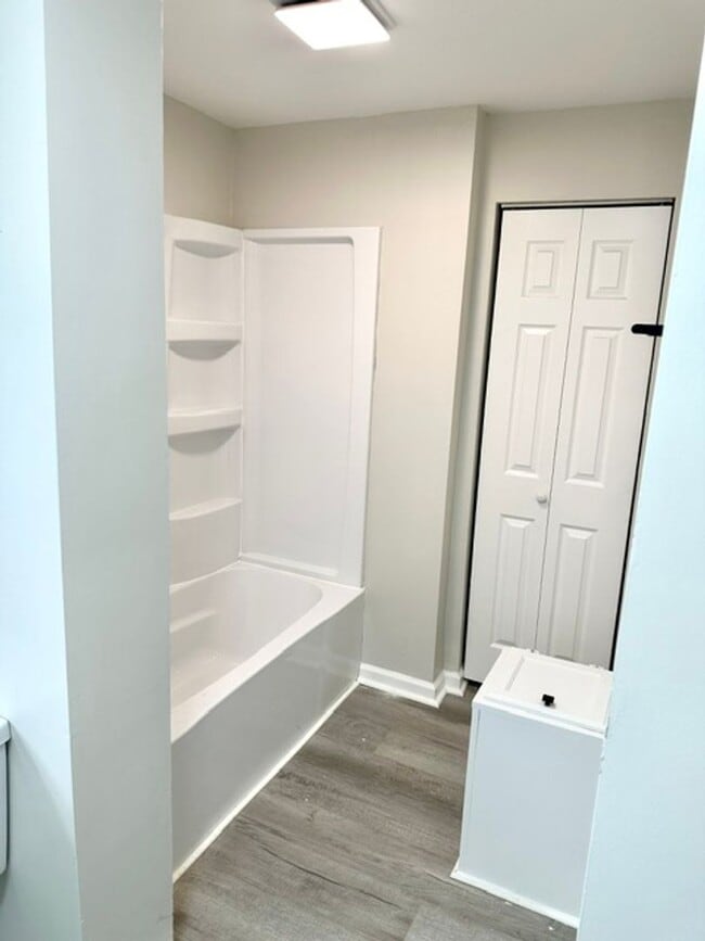 Building Photo - Completely Updated 3 Bedroom Home!