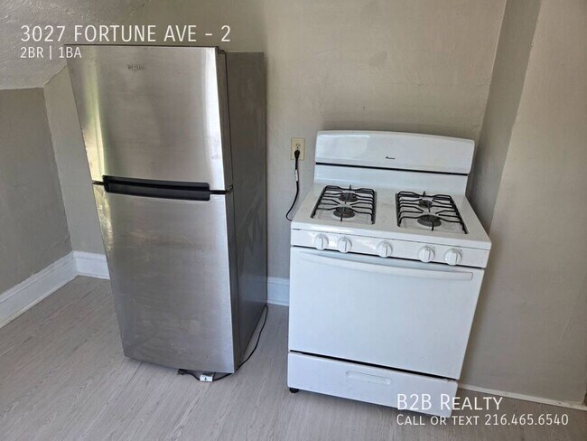 Building Photo - 3027 Fortune Ave