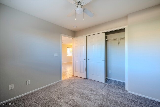 Building Photo - 5283 Broadlake Ln