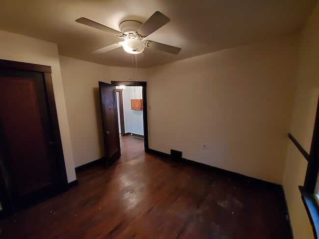 Building Photo - 1137 Oakleaf Dr