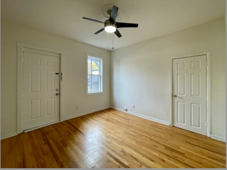 Building Photo - 2219 N Hoyne Ave