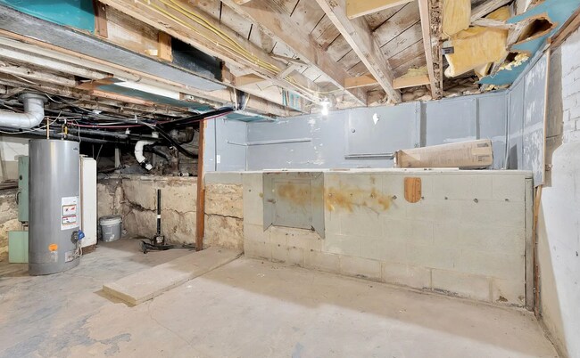 Building Photo - 228 S Erie St