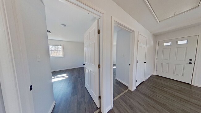 Building Photo - Single Family Home