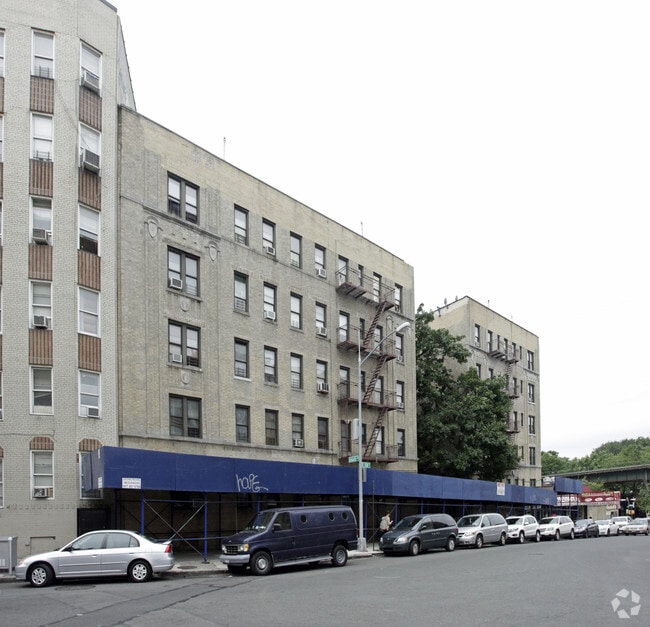 Primary Photo - 16 E 208th St