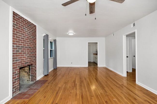 Building Photo - 4210 Toftoy Dr SW