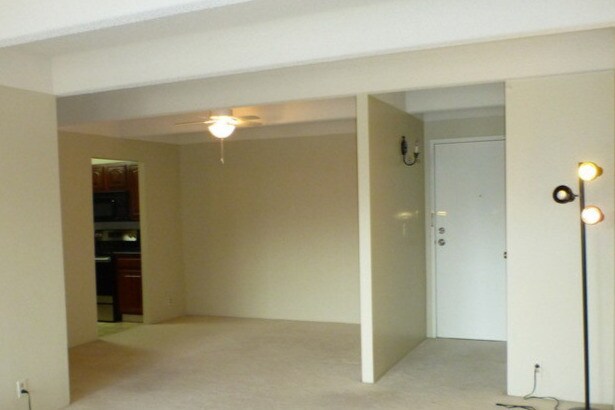 Building Photo - 415 S Howes St