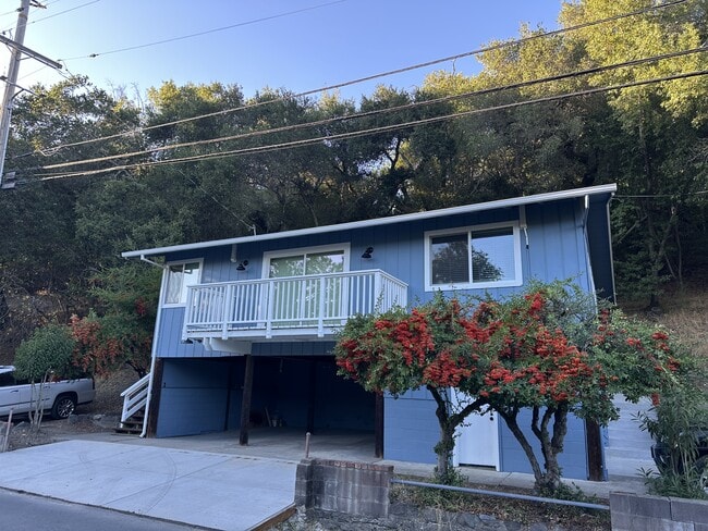 Building Photo - 1743 S Fitch Mountain Rd