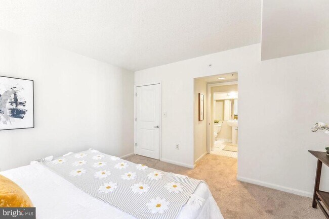 Building Photo - 1225 13th St NW