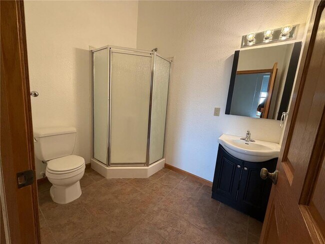 Building Photo - 542 Benson Ave SW