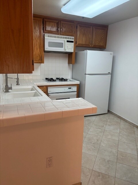 Building Photo - 4501 Cedros Ave