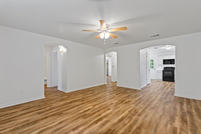 Building Photo - 1412 Hemphill St