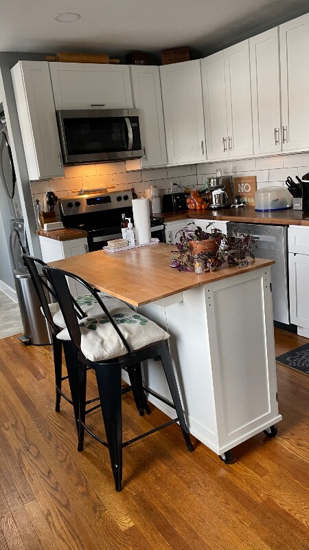 Building Photo - 24 E Middle St