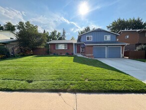 Building Photo - BEAUTIFUL 4 Bed 3 Bath Single Family Home In Boulder!