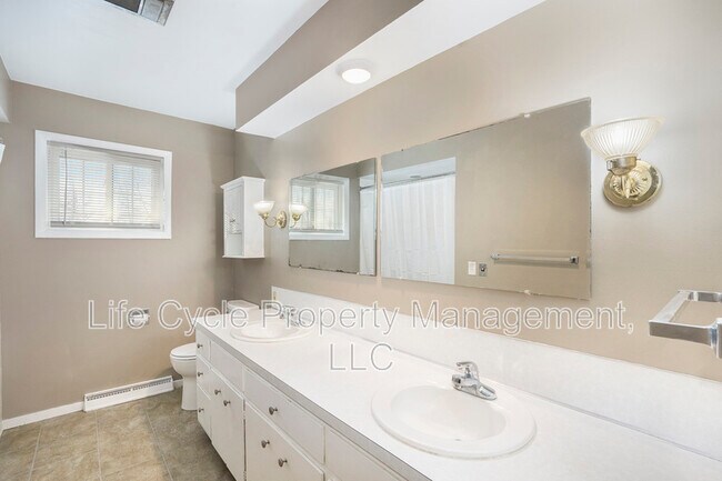 Building Photo - 10764 64th Ave