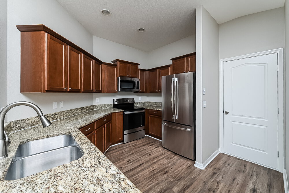 Building Photo - 1037 Seminole Sky Dr