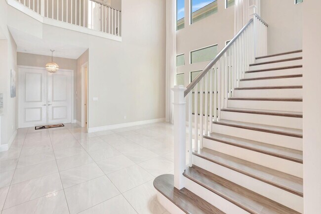 Building Photo - 16317 Cabernet Dr