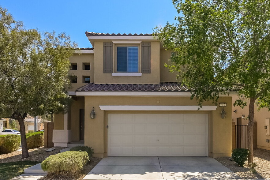 Building Photo - 613 Bright Valley Pl