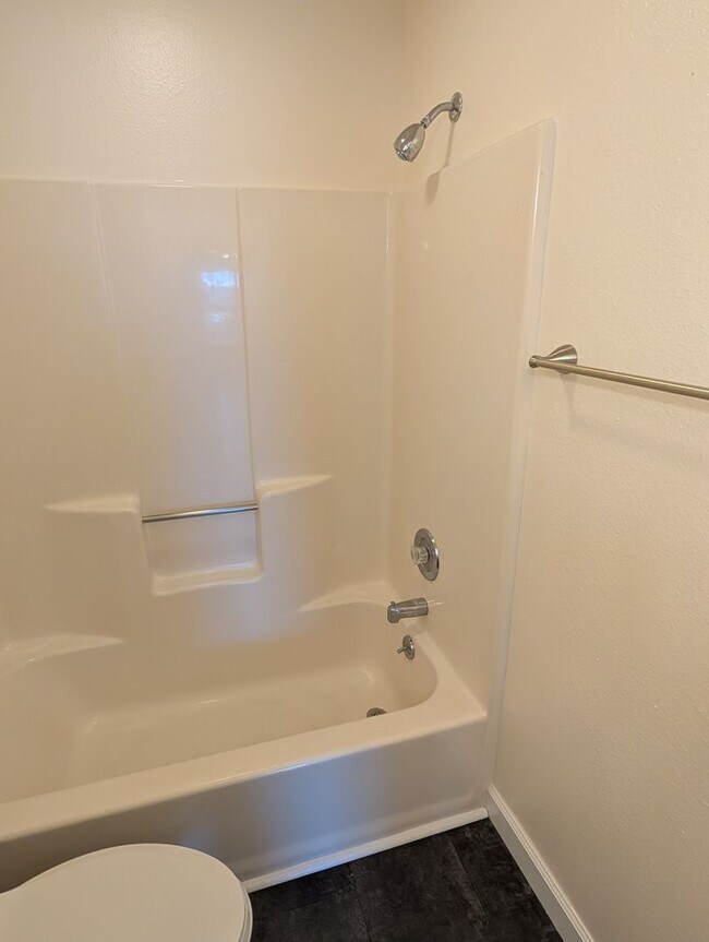 Building Photo - 2 Bed/ 2 Bath- Village South Condominiums - Available NOW!