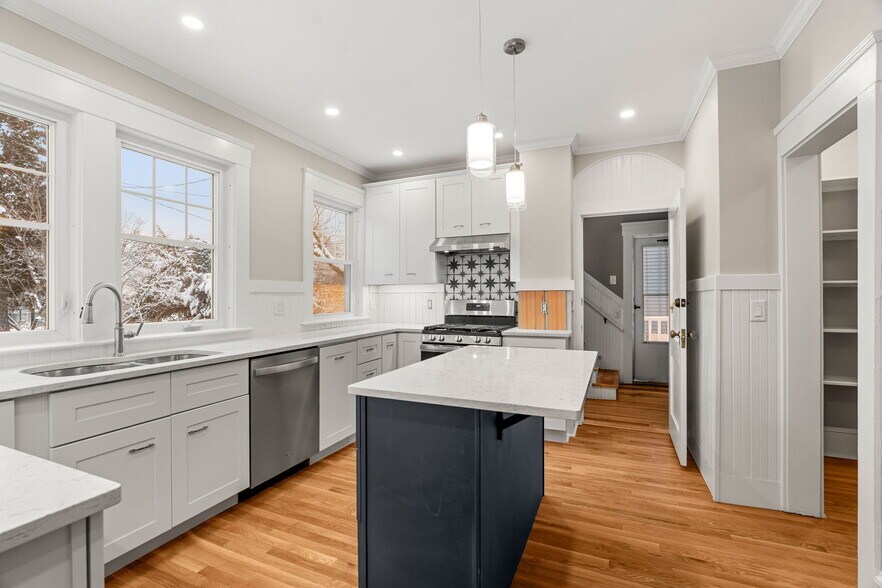 Building Photo - 200 Prospect St