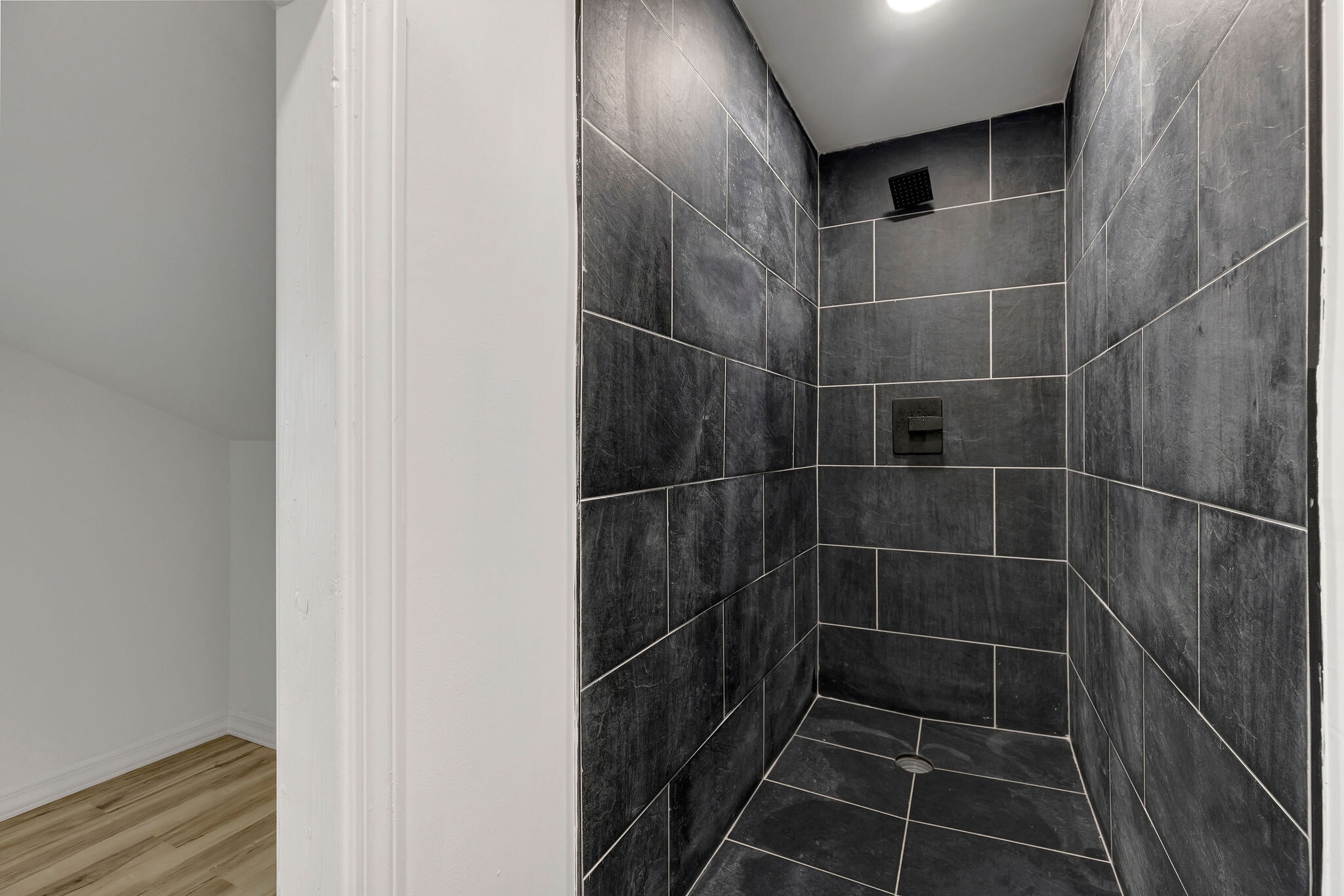 Building Photo - 422 Watkins St